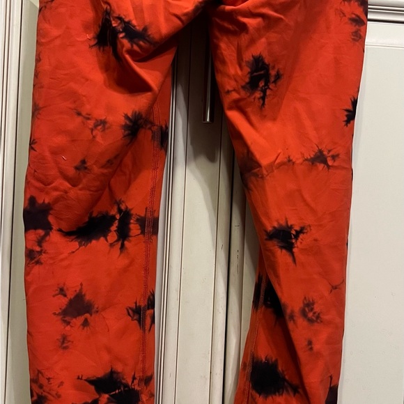 Lululemon Wunder Train High Rise Leggings Size 6 Tie Dye - Picture 6 of 11